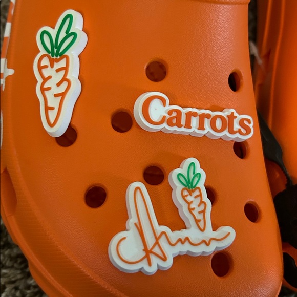 NWT! RARE! CROCS x CARROTS All-Terrain Clog- Men’s 9 / Women’s 11 - Picture 3 of 11